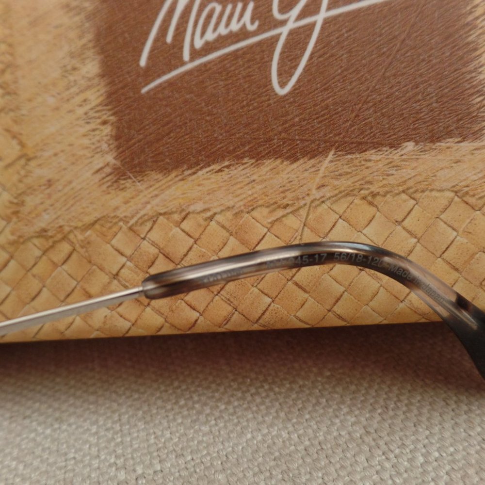 Maui Jim Baby Beach Aviator Silver Titanium Frame w /Blue Hawaii Lens - Picture 8 of 10